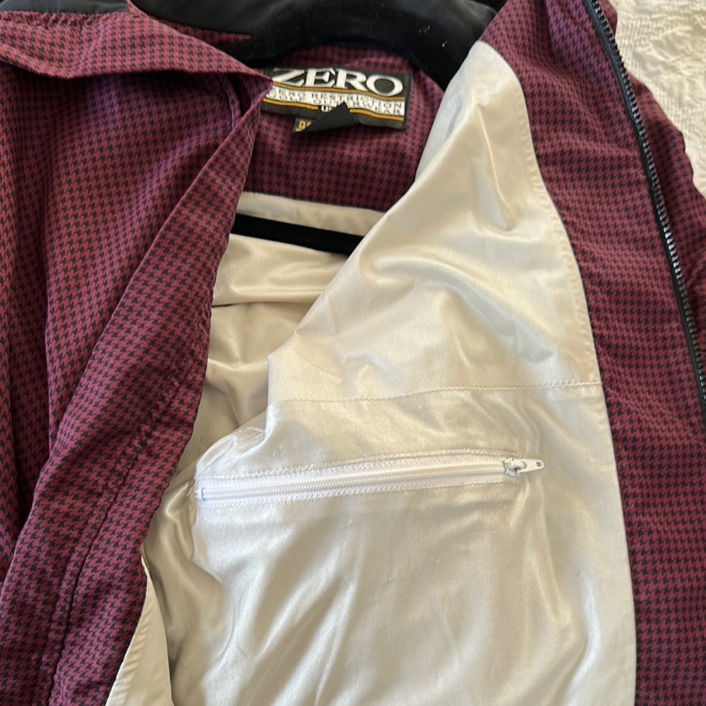 Red and Black Windbreaker Jacket with Full-Length Zipper and Collared Neckline - Picture 7 of 8